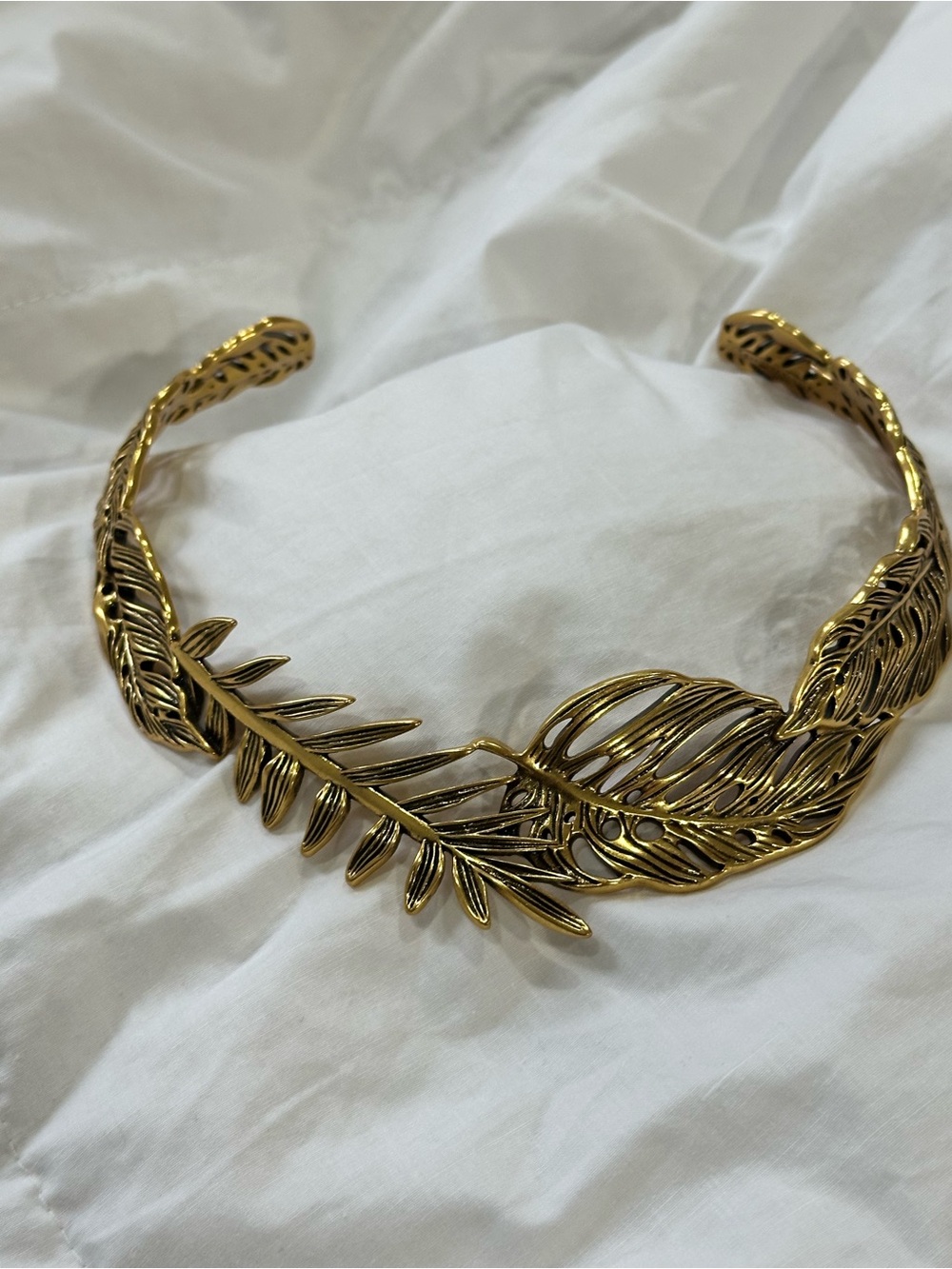 Kendra Scott Gold Leaf Motif Hair Cuff